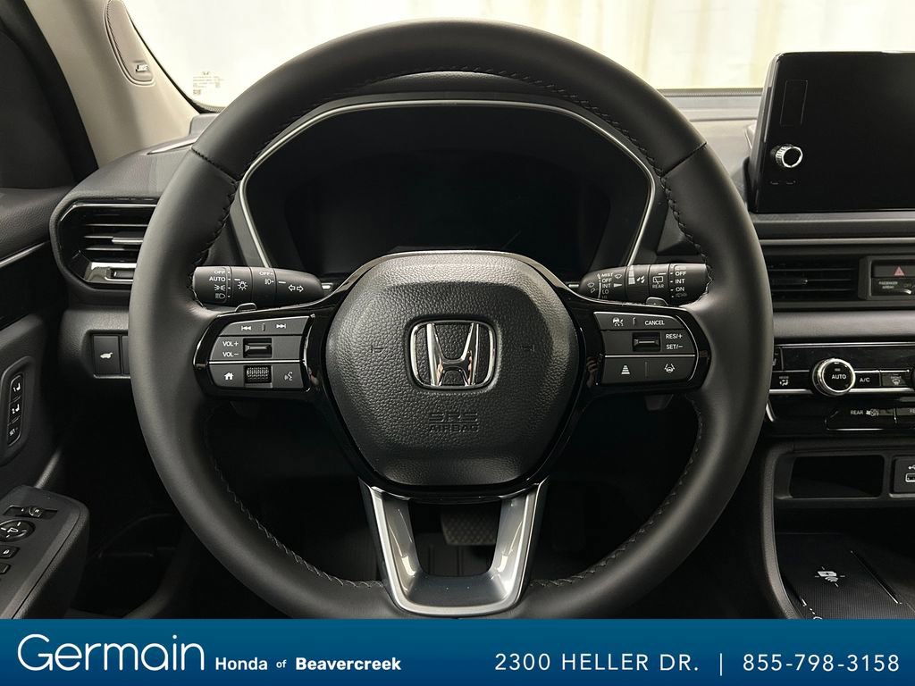 New 2025 Honda Pilot Touring image 11