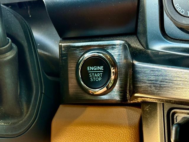 Certified 2023 Ford F250 Lariat w/ Lariat Ultimate Package image 19