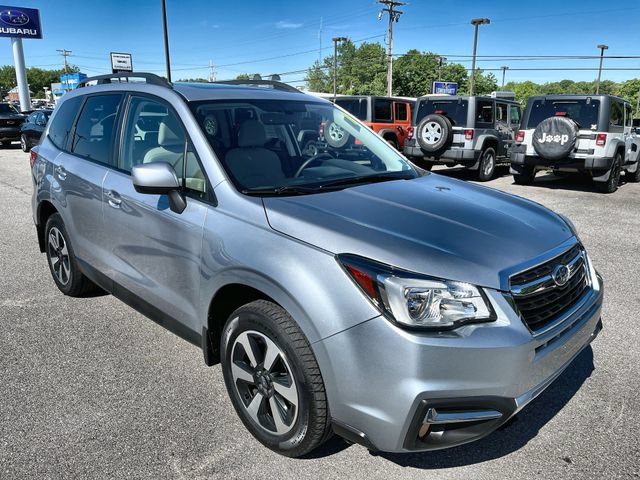 Used 2018 Subaru Forester 2.5i Premium w/ All-Weather Package AWD/4WD image 11
