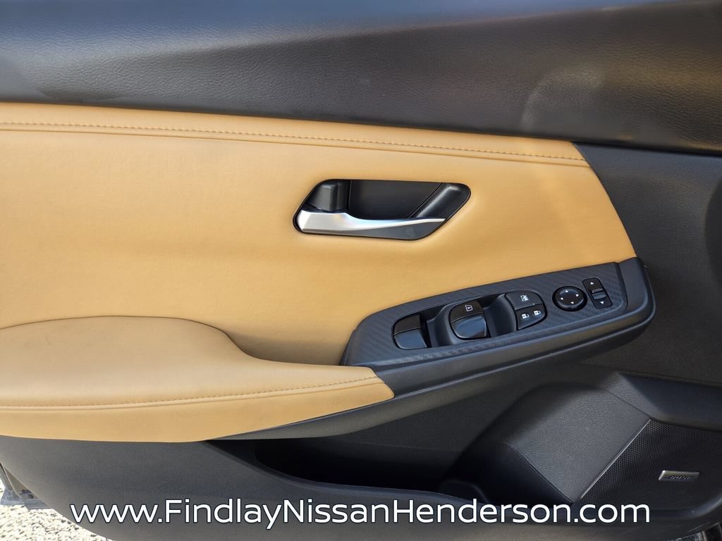 Used 2025 Nissan Sentra SV w/ SV Premium Package FWD image 20