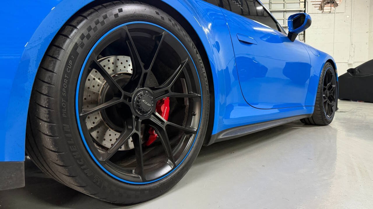 Used 2022 Porsche 911 GT3 RWD image 9