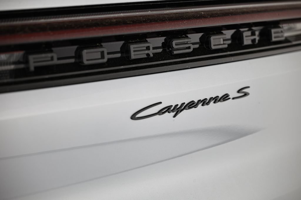 New 2026 Porsche Cayenne S AWD/4WD image 14