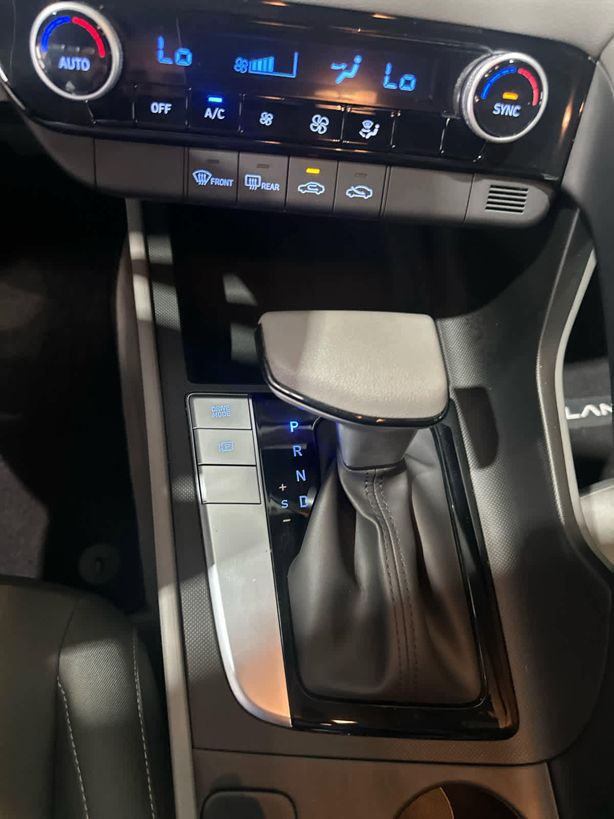 Used 2023 Hyundai Elantra SEL FWD image 21