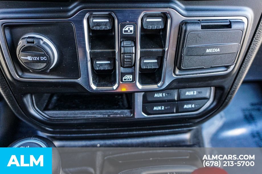 Used 2022 Jeep Wrangler Unlimited Sahara w/ Dual Top Group image 44