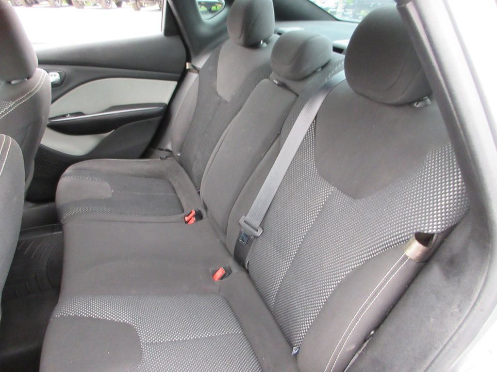 Used 2016 Dodge Dart SXT FWD image 19