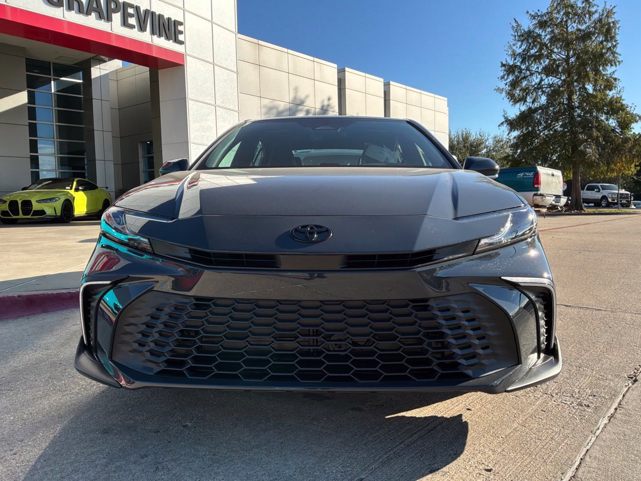 New 2026 Toyota Camry SE w/ Convenience Package FWD image 3
