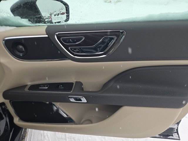 Used 2020 Lincoln Continental Reserve image 43