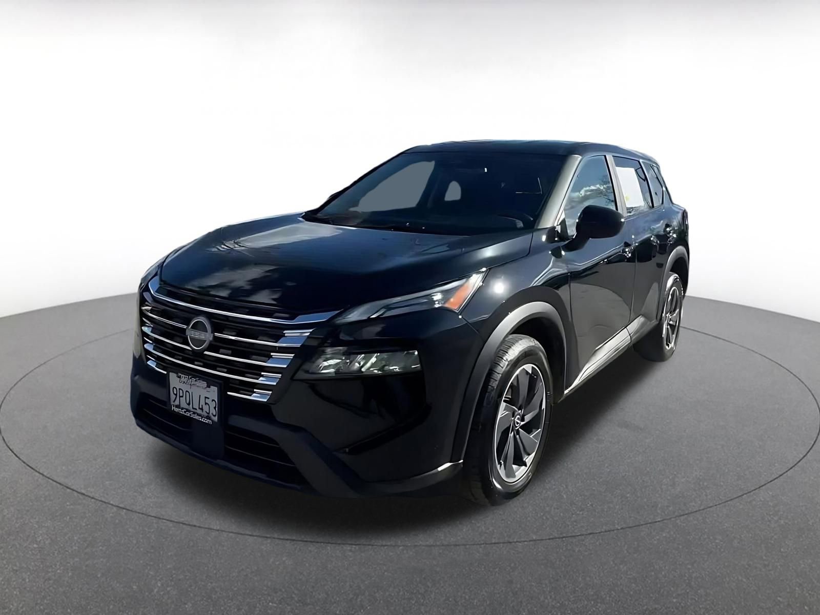 Used 2025 Nissan Rogue SV FWD image 4