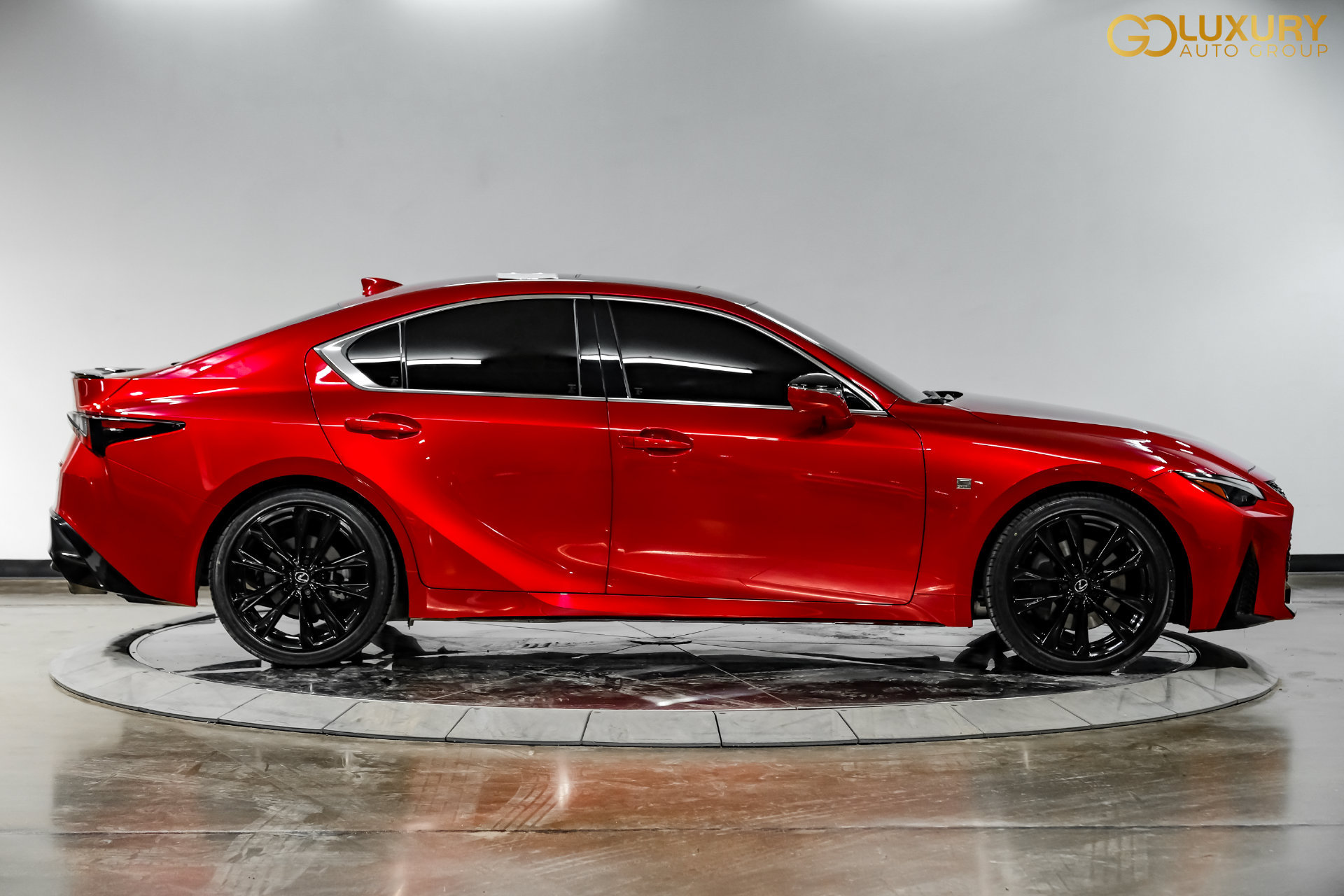 Used 2024 Lexus IS 350 F Sport RWD image 9