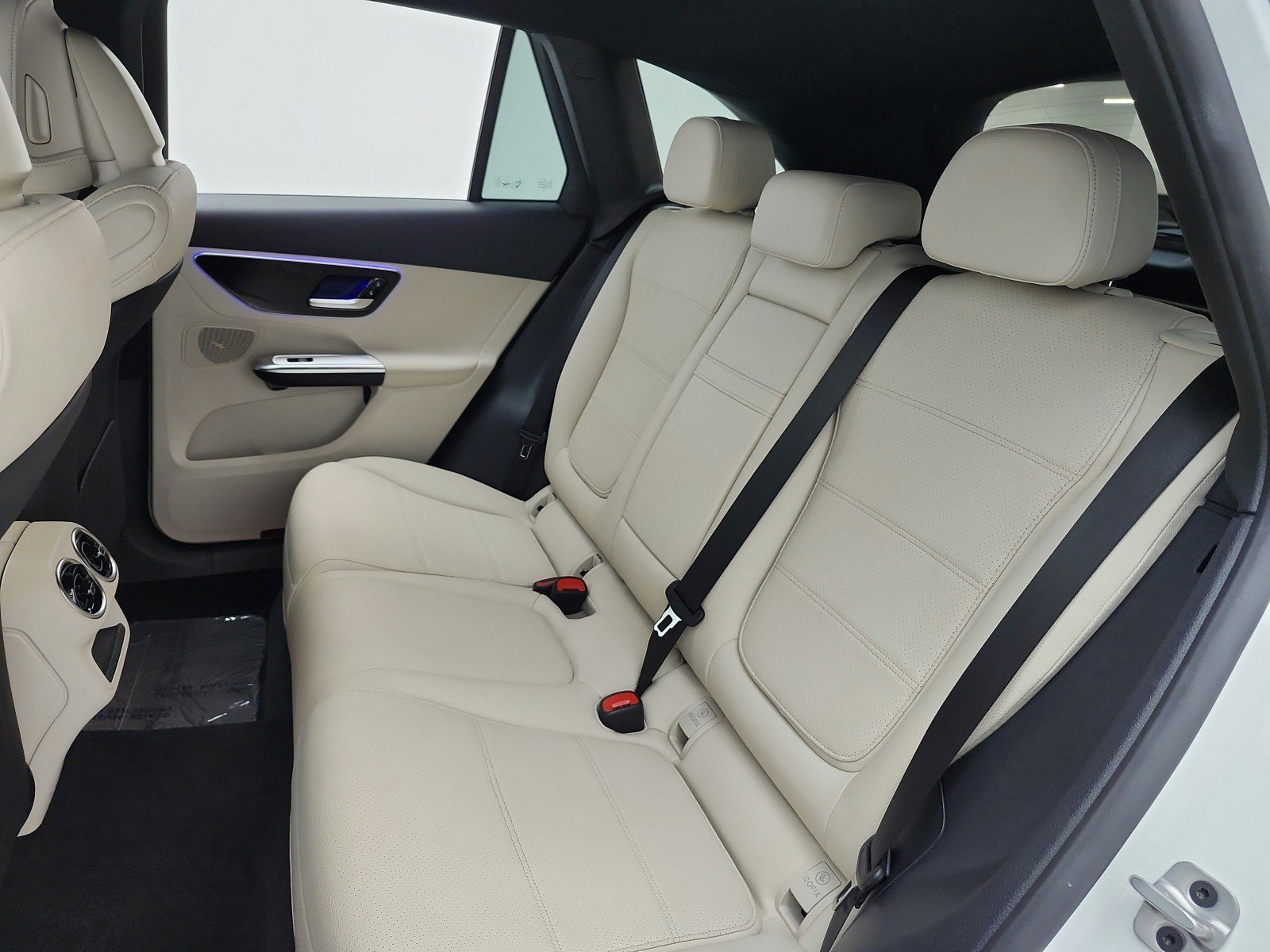 Certified 2026 Mercedes-Benz GLC 300 image 13
