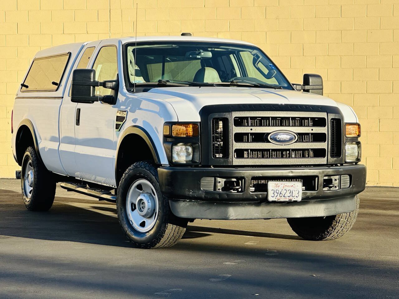 Used 2009 Ford F250 XL AWD/4WD image 1