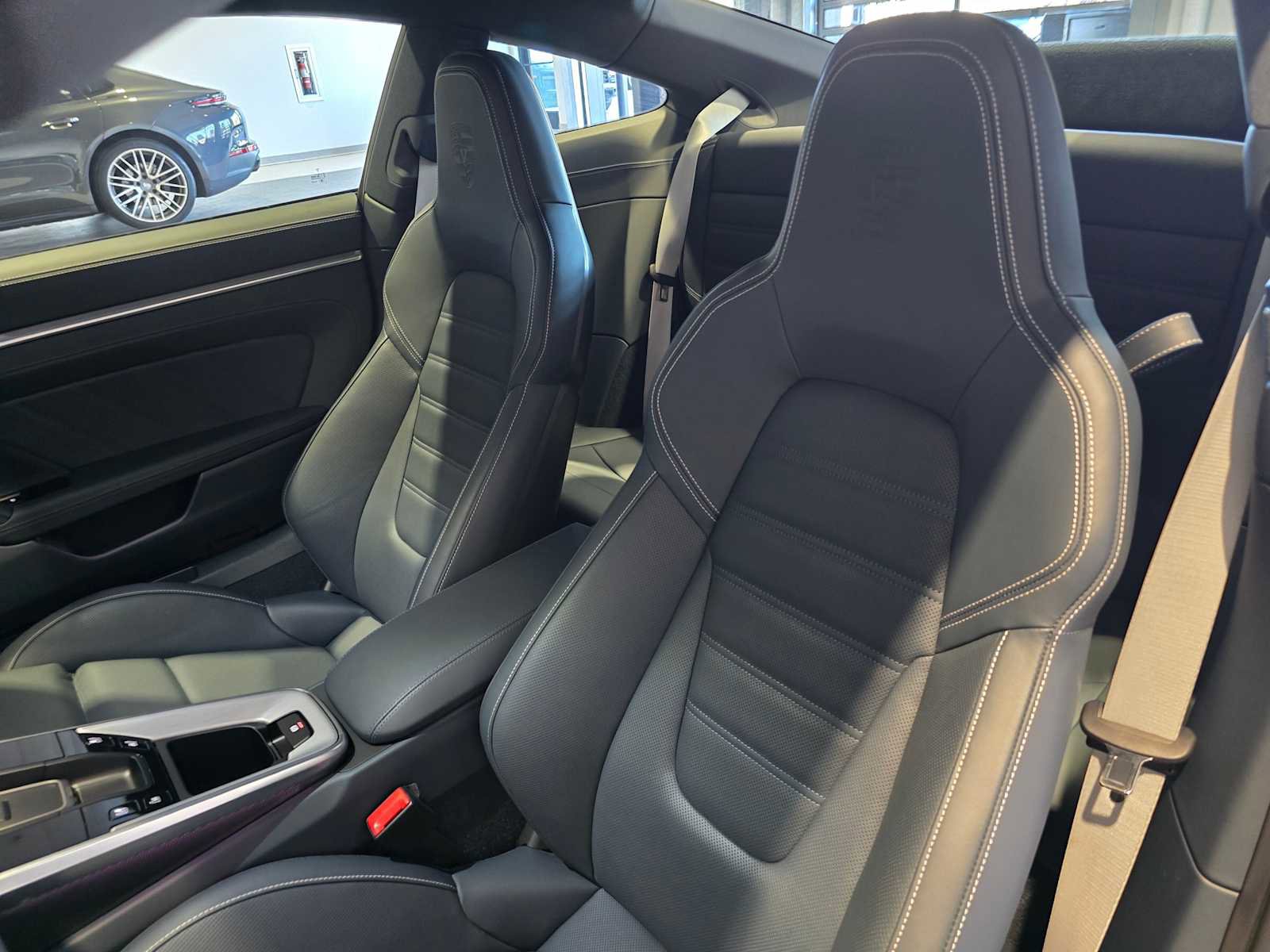 Used 2024 Porsche 911 Carrera 4S w/ Sport Package AWD/4WD image 19