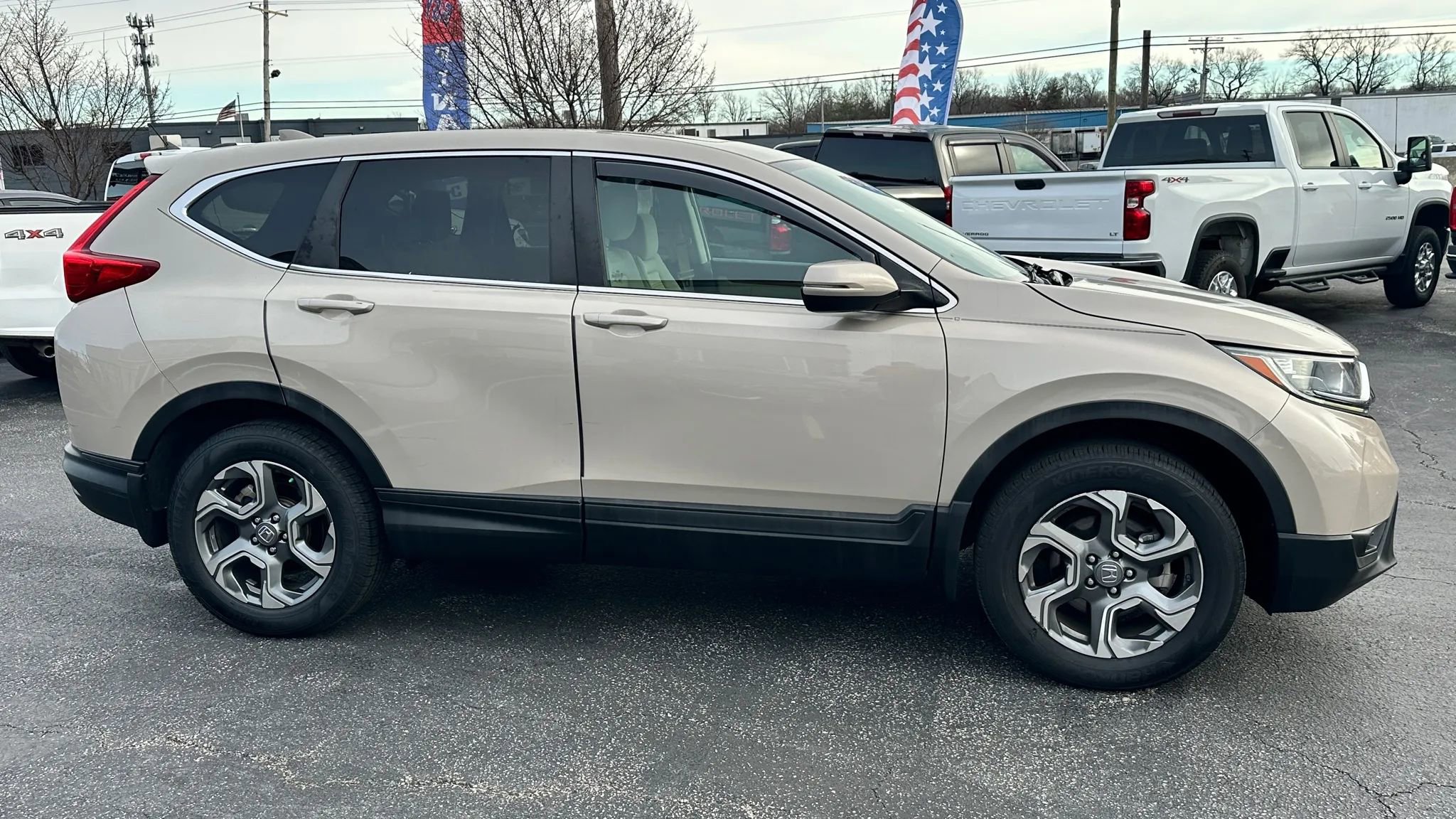 Used 2017 Honda CR-V EX image 4