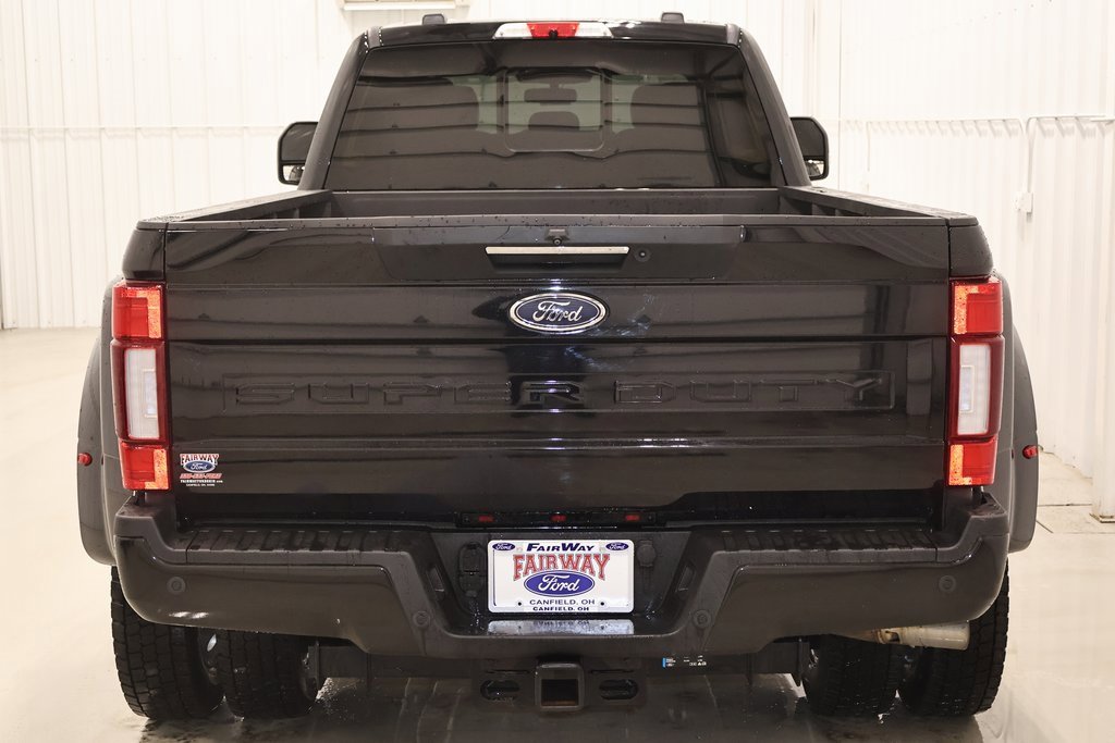 Certified 2022 Ford F450 Platinum w/ FX4 Off-Road Package image 9