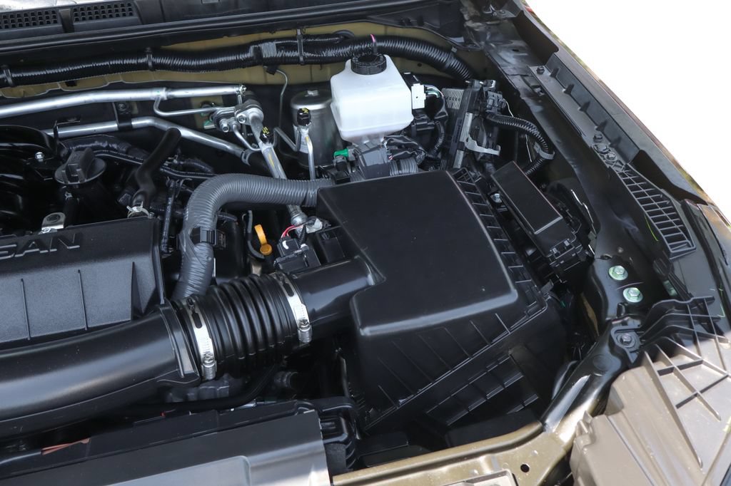 Used 2025 Nissan Frontier S RWD image 14