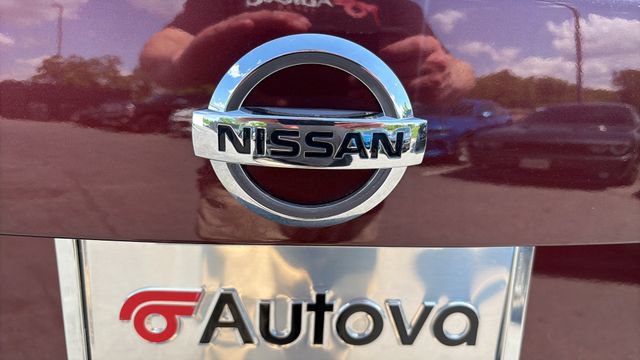 Used 2022 Nissan Sentra SV FWD image 12