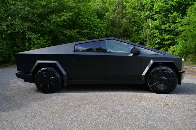 Used 2024 Tesla Cybertruck Cyberbeast AWD/4WD image 34
