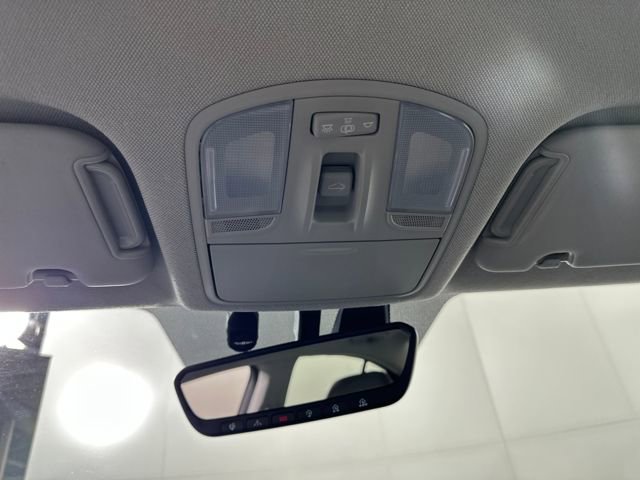 Used 2020 Hyundai Elantra Limited w/ Ultimate Package 03 image 24