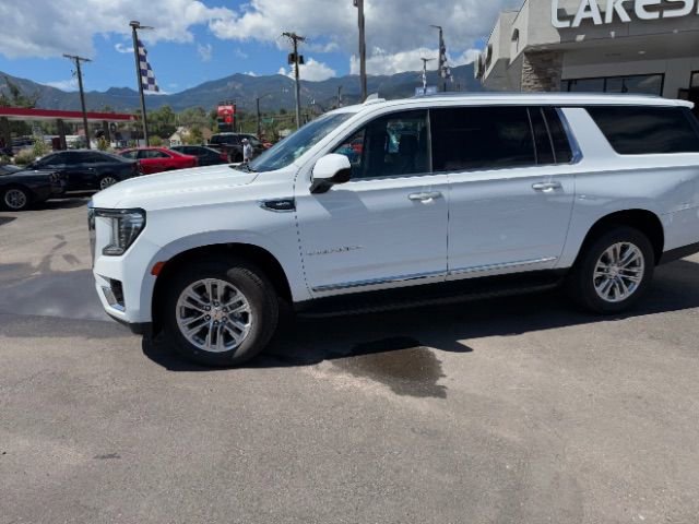 Used 2023 GMC Yukon XL SLT image 5