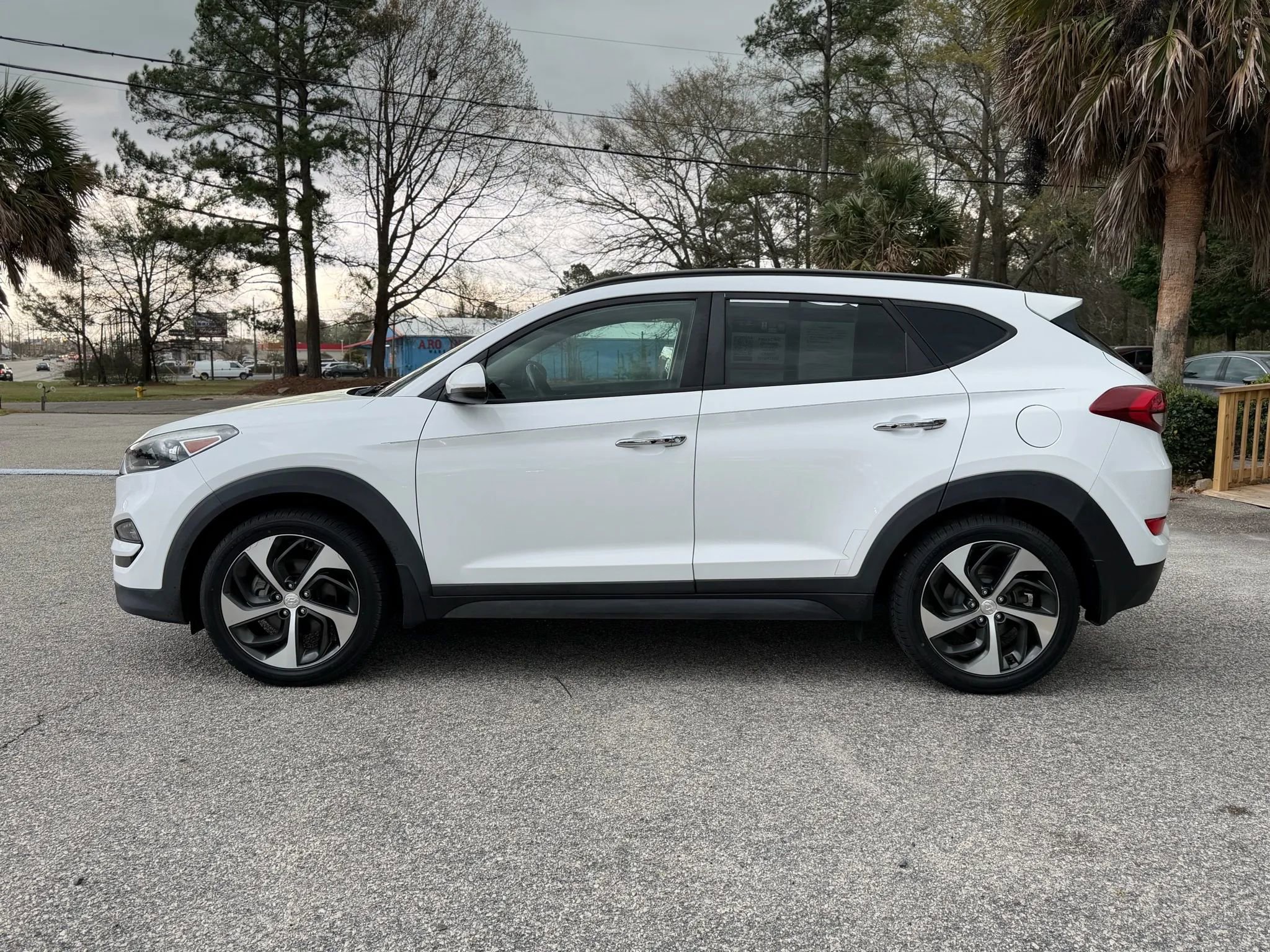 Used 2018 Hyundai Tucson Limited image 10