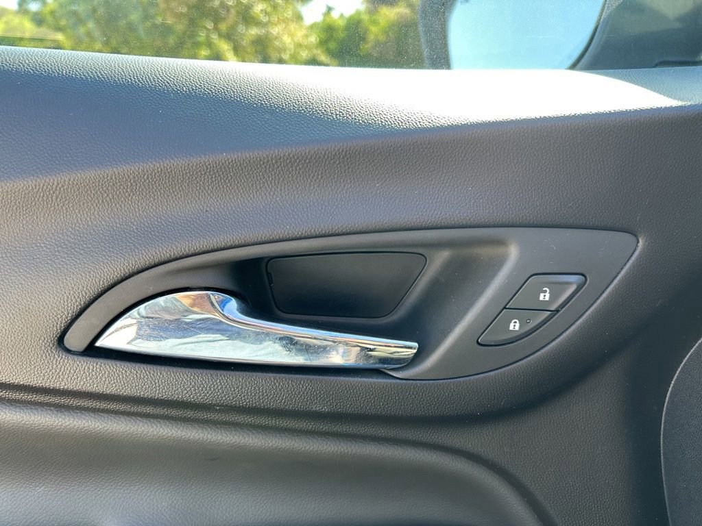 Used 2024 Chevrolet Equinox LT image 12