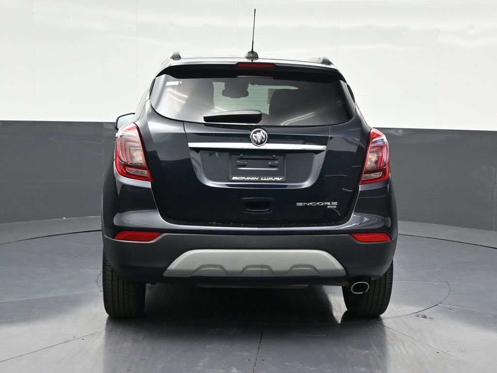 Used 2022 Buick Encore Preferred w/ Safety Package AWD/4WD image 4