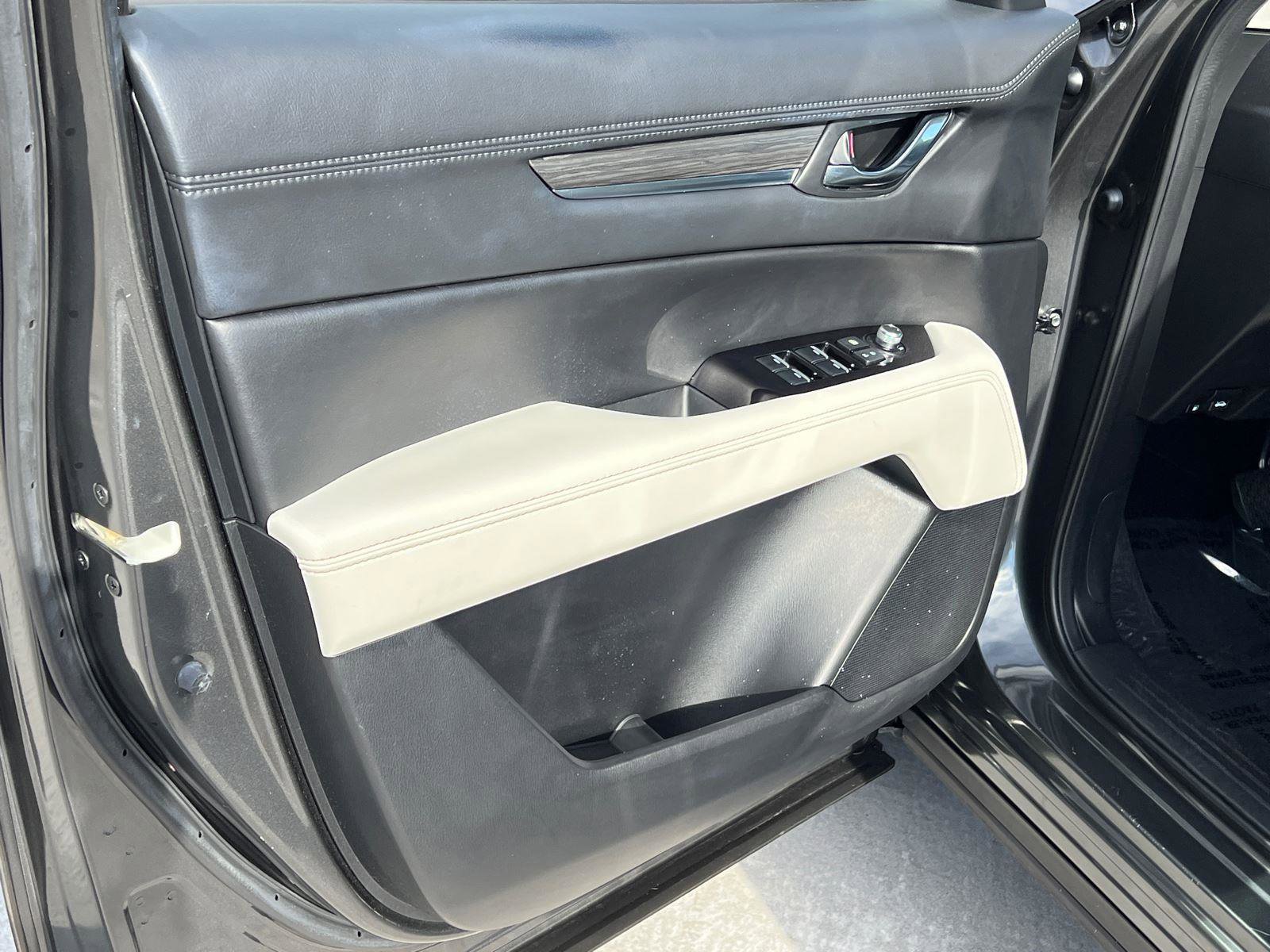 Used 2023 MAZDA CX-5 AWD 2.5 S w/ Premium Package image 10