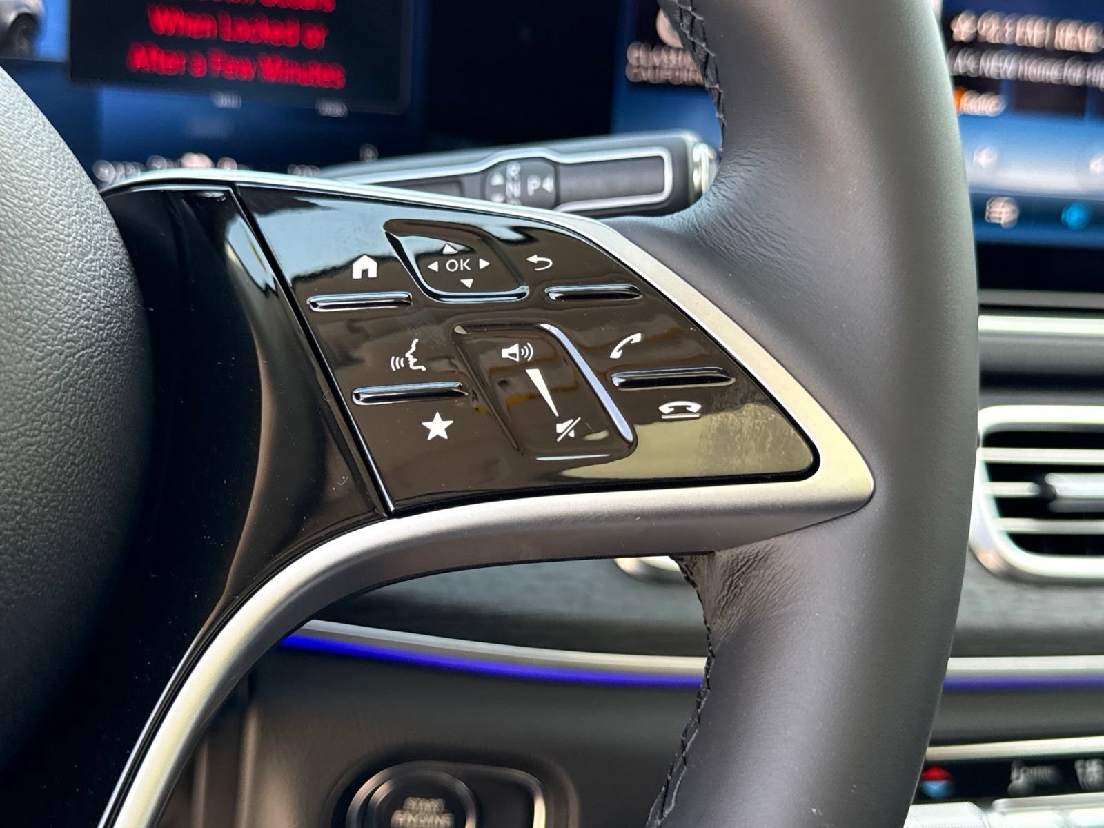 New 2026 Mercedes-Benz GLE 450e 4MATIC image 24