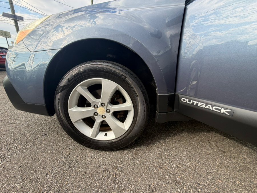 Used 2013 Subaru Outback 2.5i Premium w/ All-Weather Pkg AWD/4WD image 15