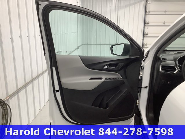 Used 2021 Chevrolet Equinox LS image 13