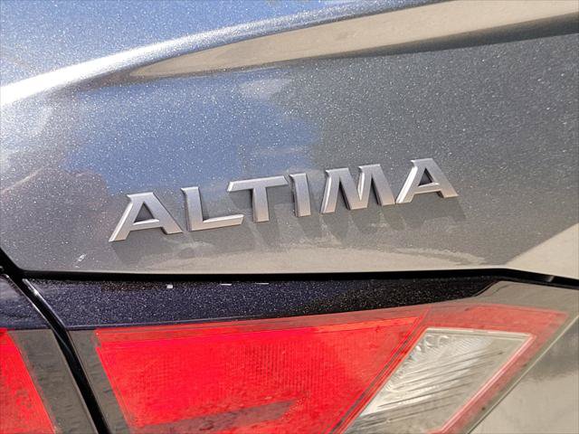 Used 2024 Nissan Altima 2.5 SV FWD image 9