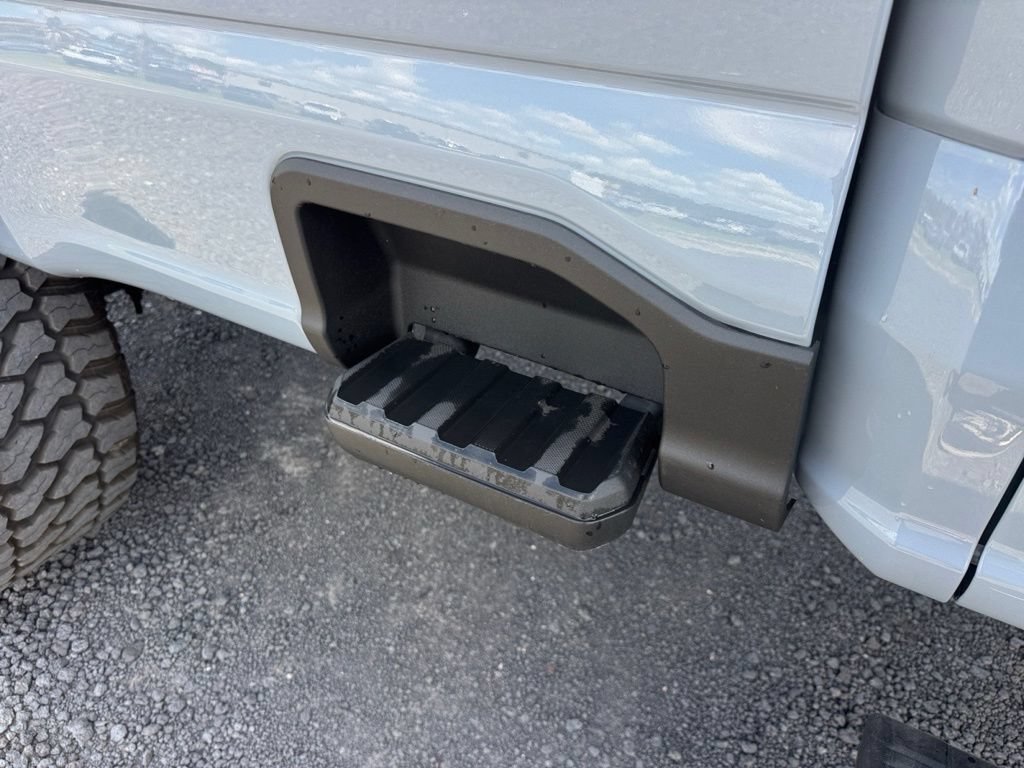 Used 2026 Ford F250 Platinum AWD/4WD image 31
