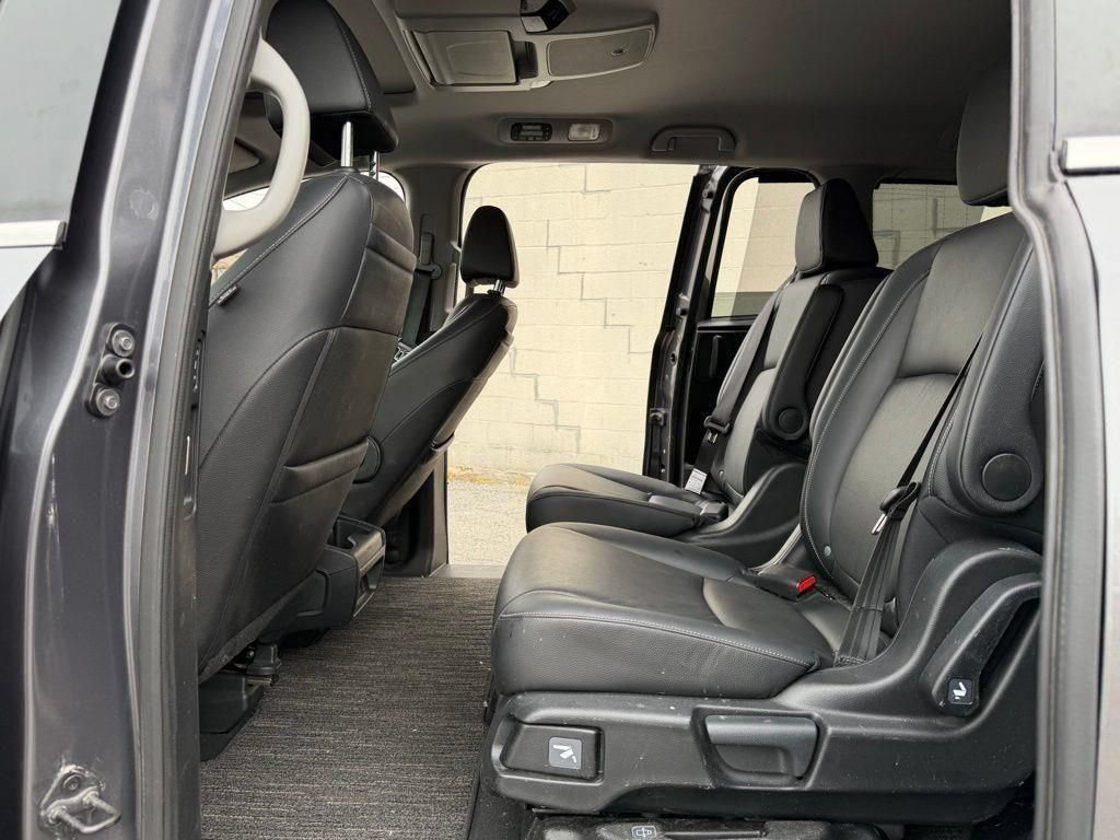 Used 2023 Honda Odyssey Touring image 21