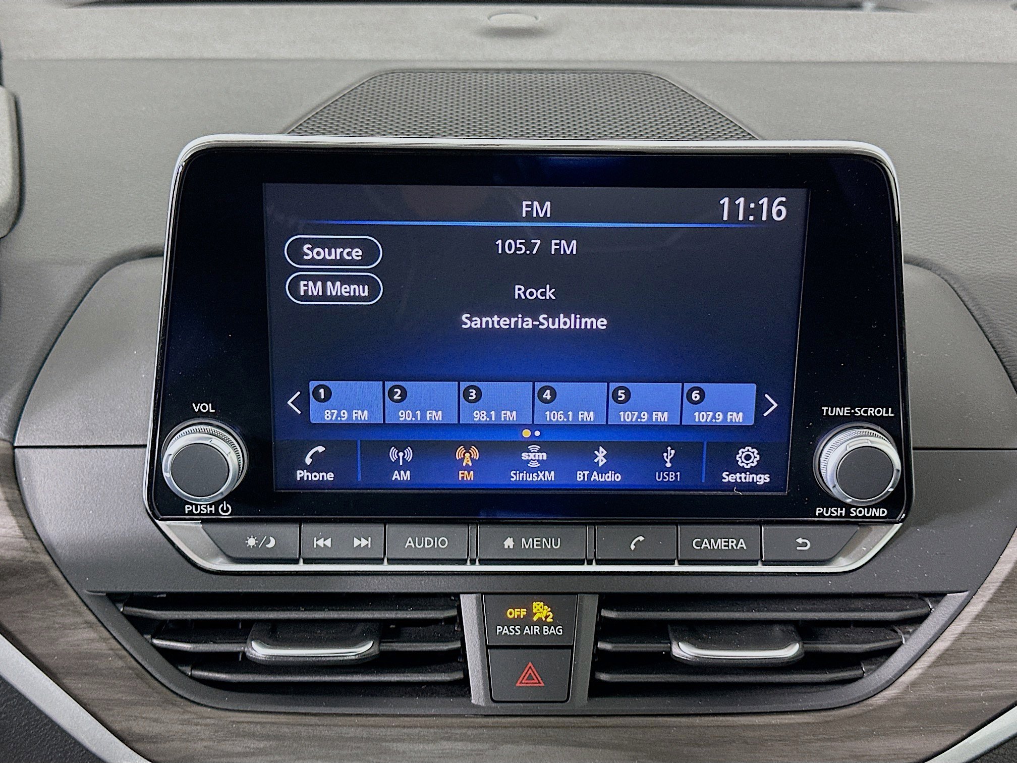 Used 2025 Nissan Altima 2.5 SV image 21