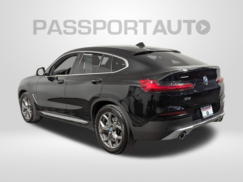 Used 2021 BMW X4 xDrive30i w/ Executive Package image 3