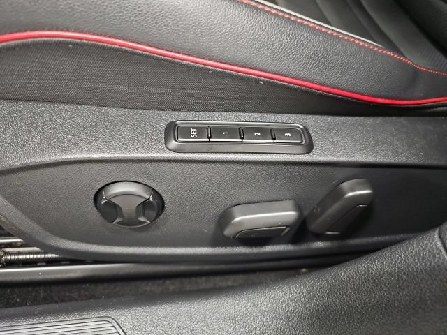 Used 2023 Volkswagen GTI SE FWD image 15