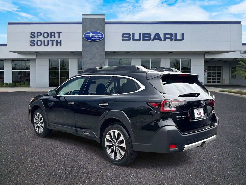 Used 2023 Subaru Outback Touring XT w/ Tech Package 3 AWD/4WD image 5