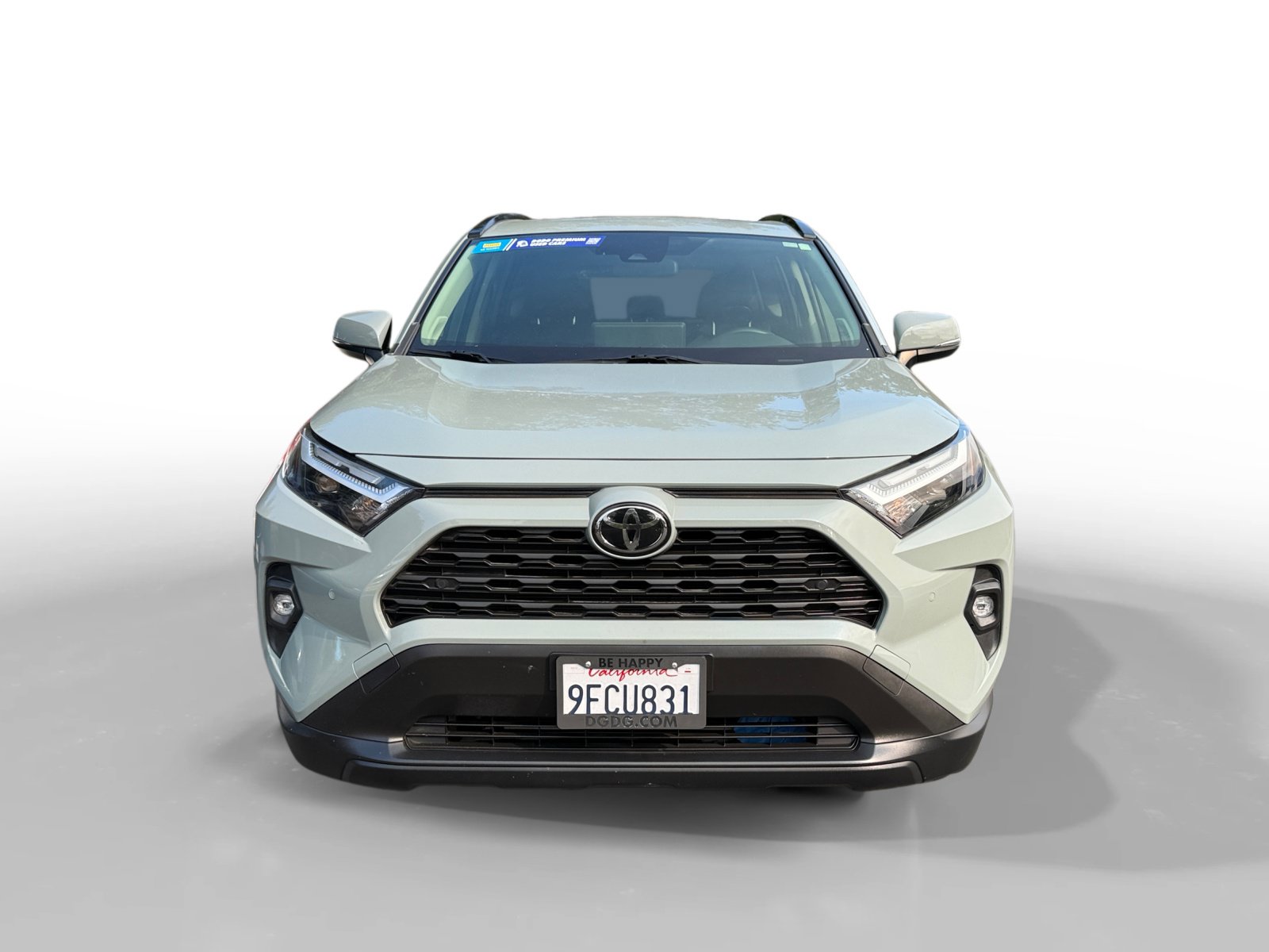 Used 2023 Toyota RAV4 XLE Premium AWD/4WD image 8
