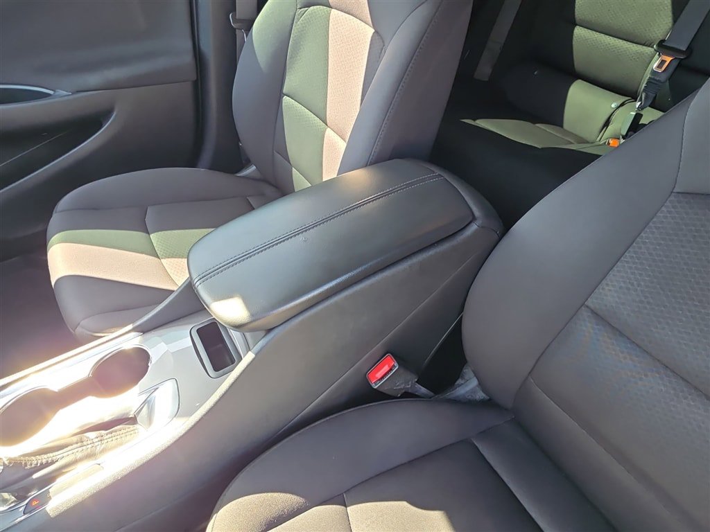 Used 2020 Chevrolet Malibu LT image 20