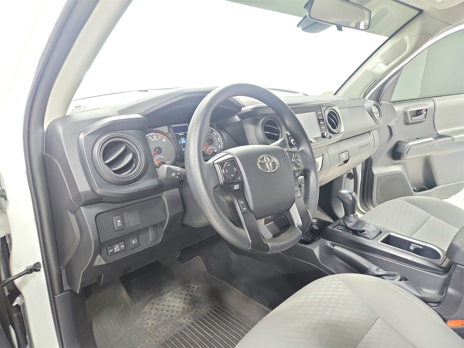 Used 2023 Toyota Tacoma SR image 18