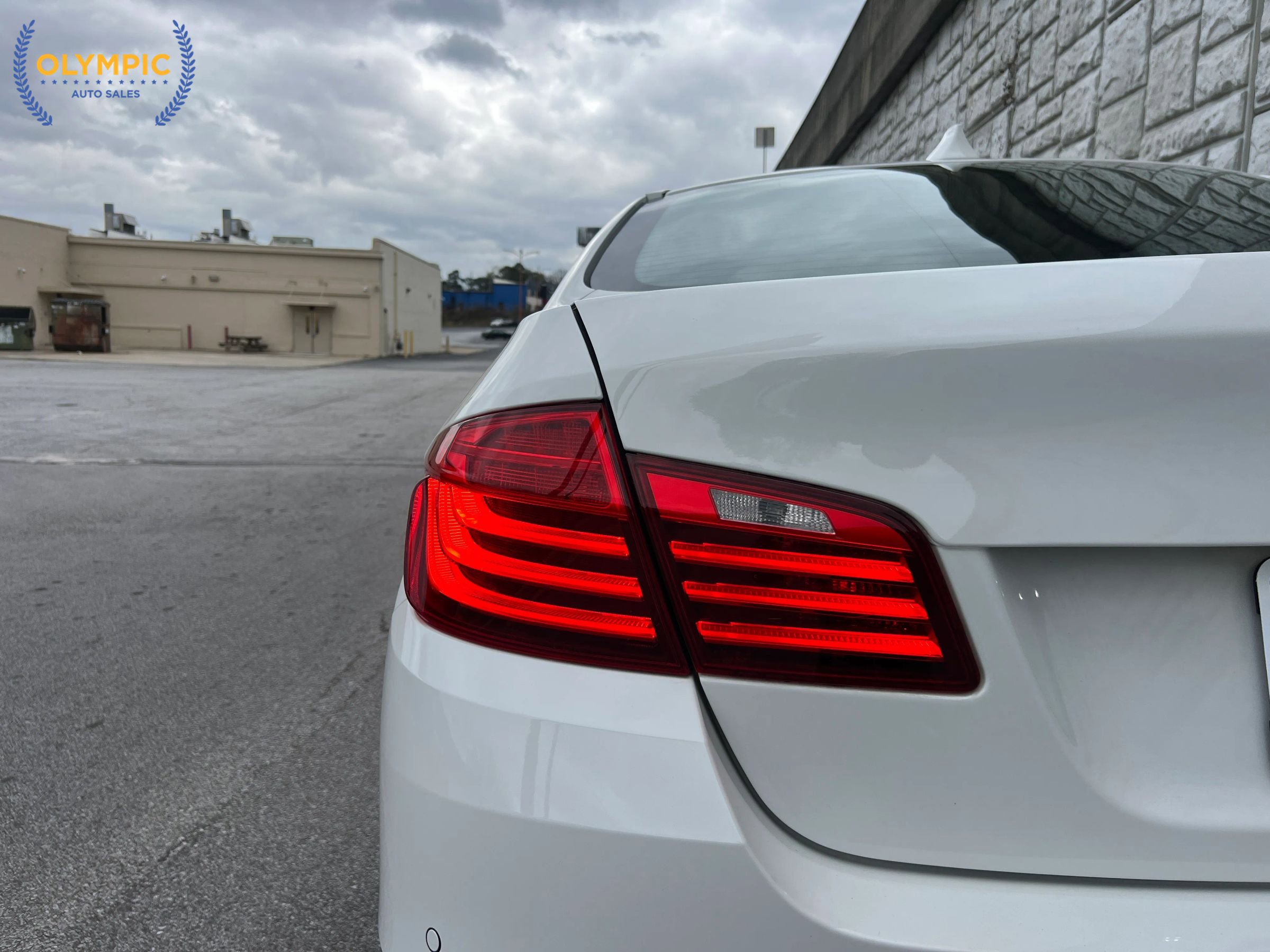 Used 2016 BMW 528i Sedan image 16