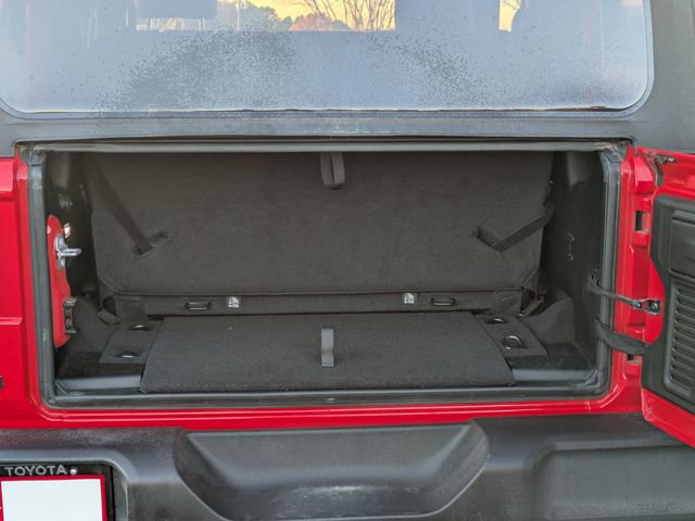 Used 2022 Jeep Wrangler Willys image 12
