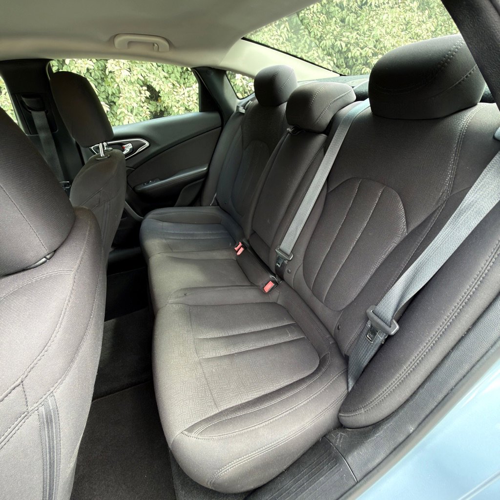 Used 2015 Chrysler 200 Limited image 11