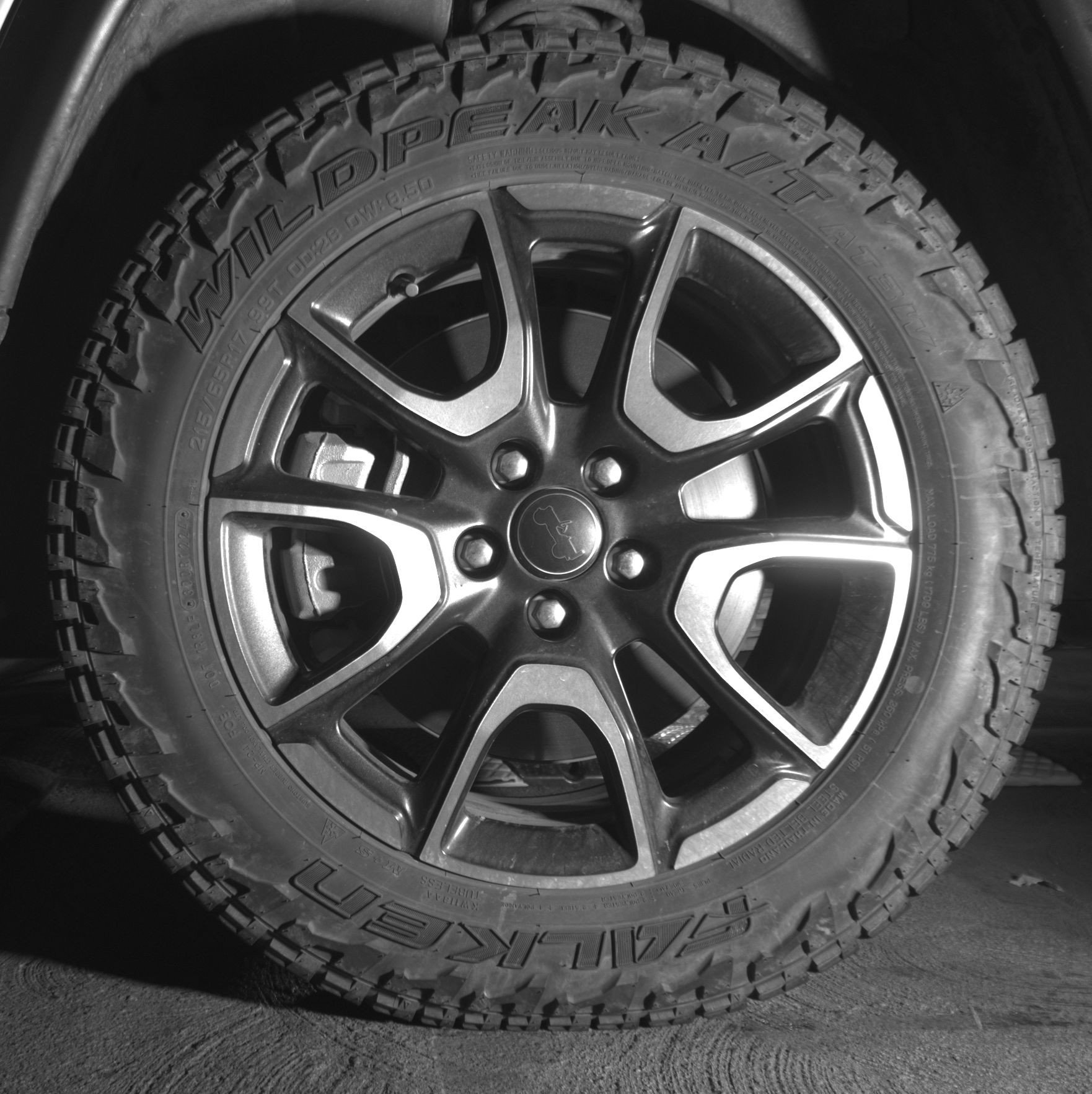 Used 2025 Jeep Compass Trailhawk image 12