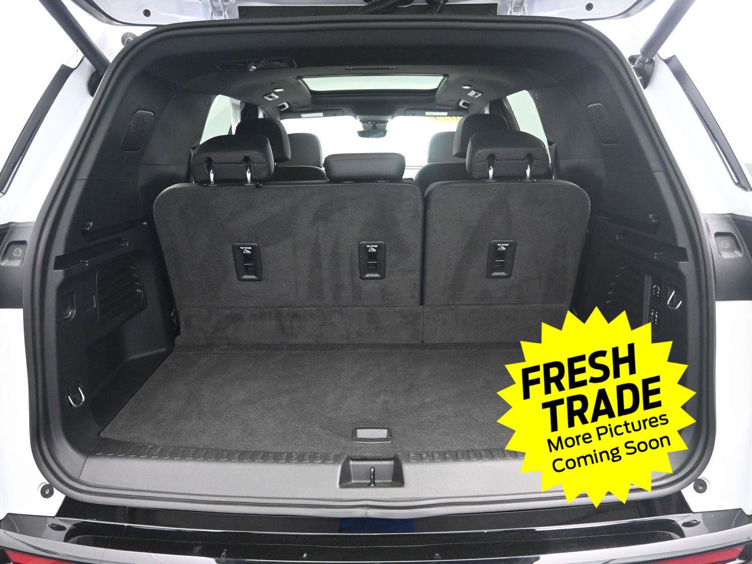 Used 2024 Chevrolet Traverse RS image 20