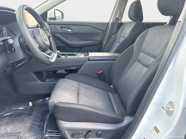 Used 2024 Nissan Rogue SV FWD image 16