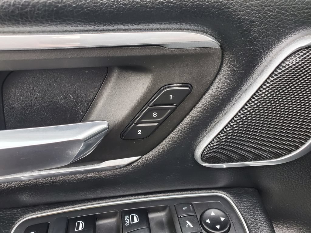 Used 2021 RAM 1500 Laramie w/ Night Edition AWD/4WD image 17