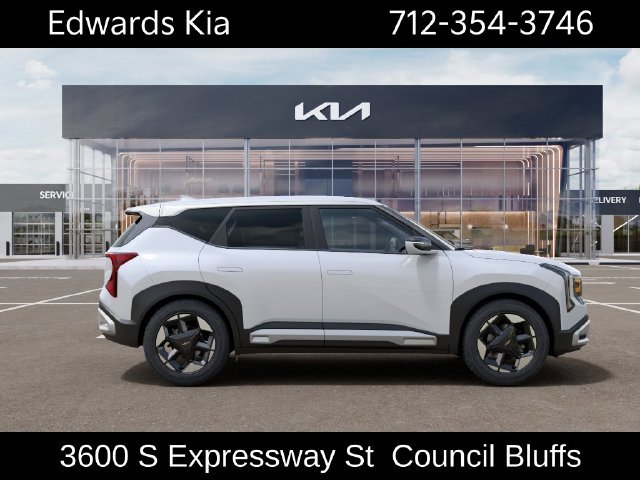 New 2027 Kia Seltos S FWD image 8