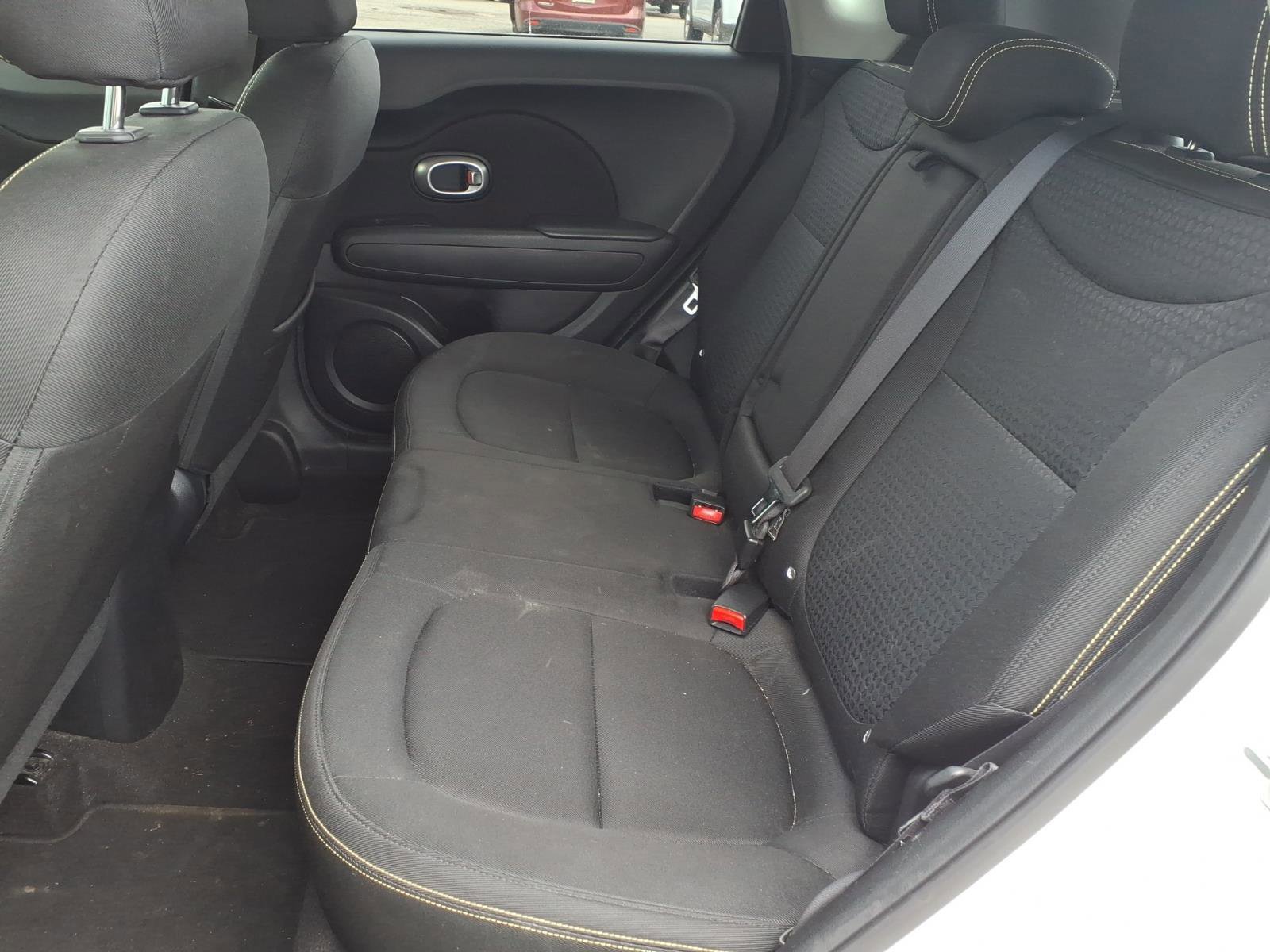Used 2016 Kia Soul + FWD image 13