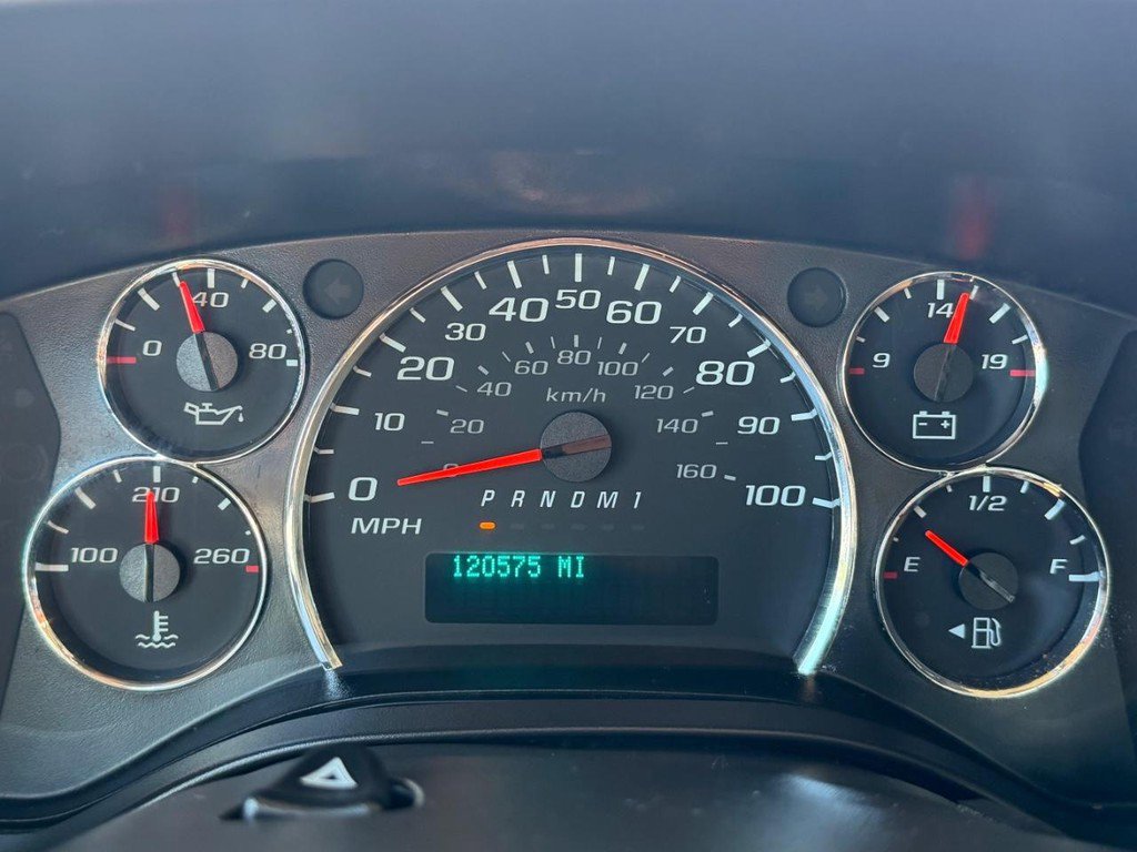 Used 2019 Chevrolet Express 2500 image 27